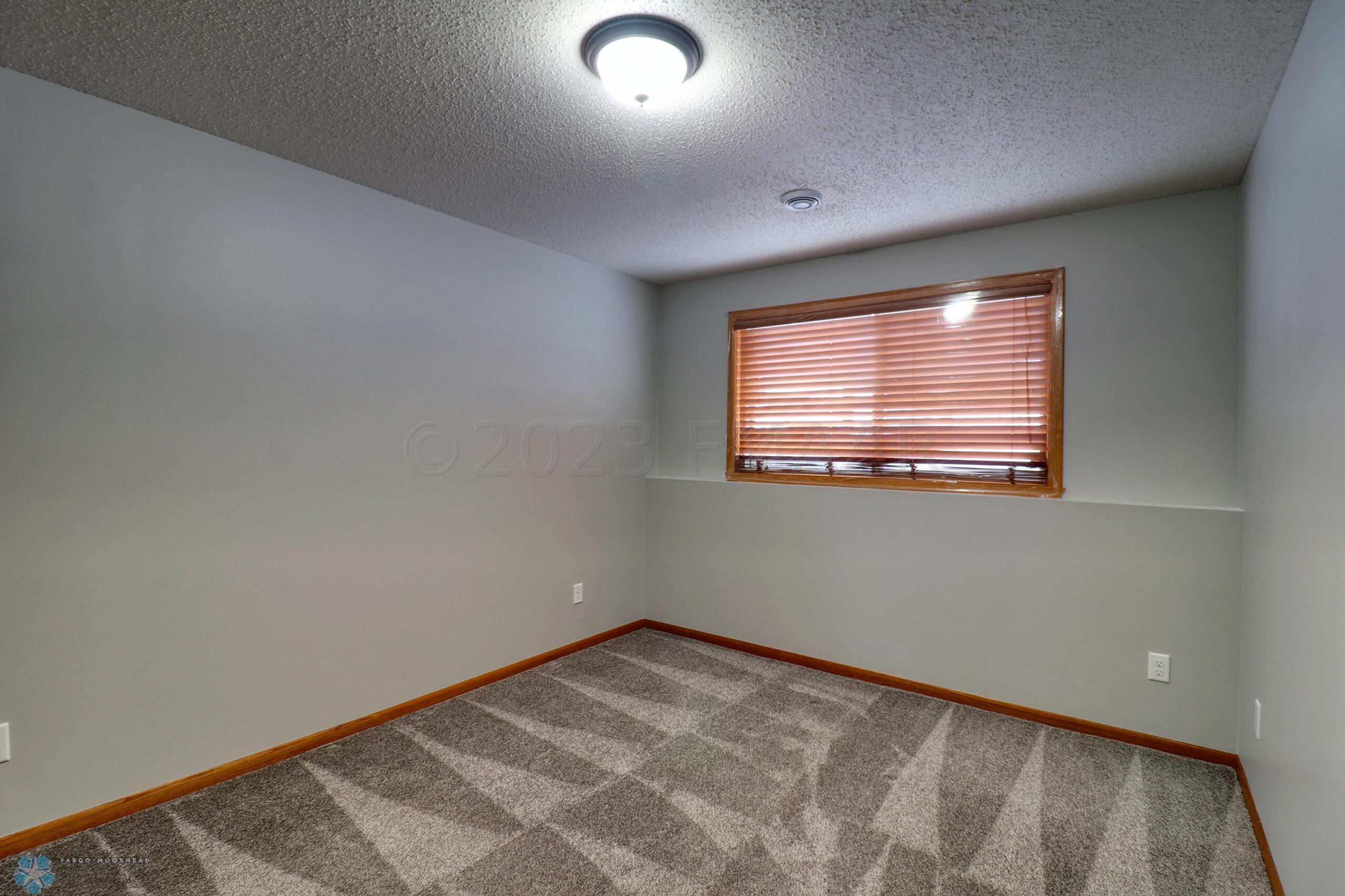 Basement Bedroom2_1