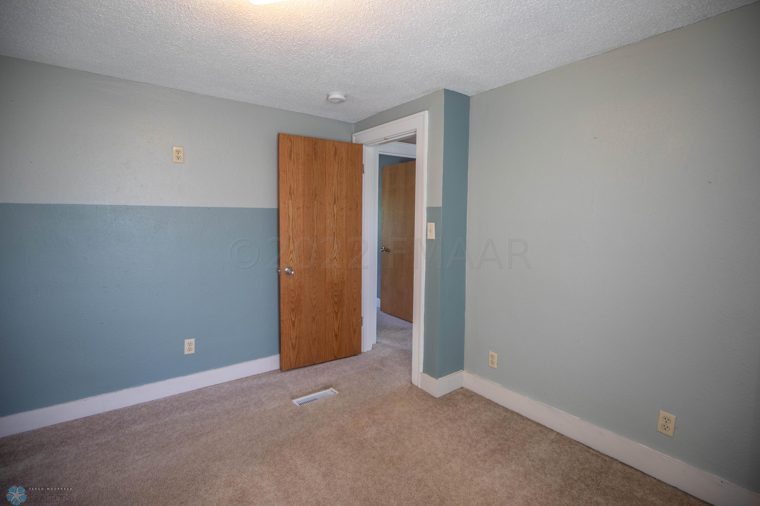 1622 4th Ave S, Fargo