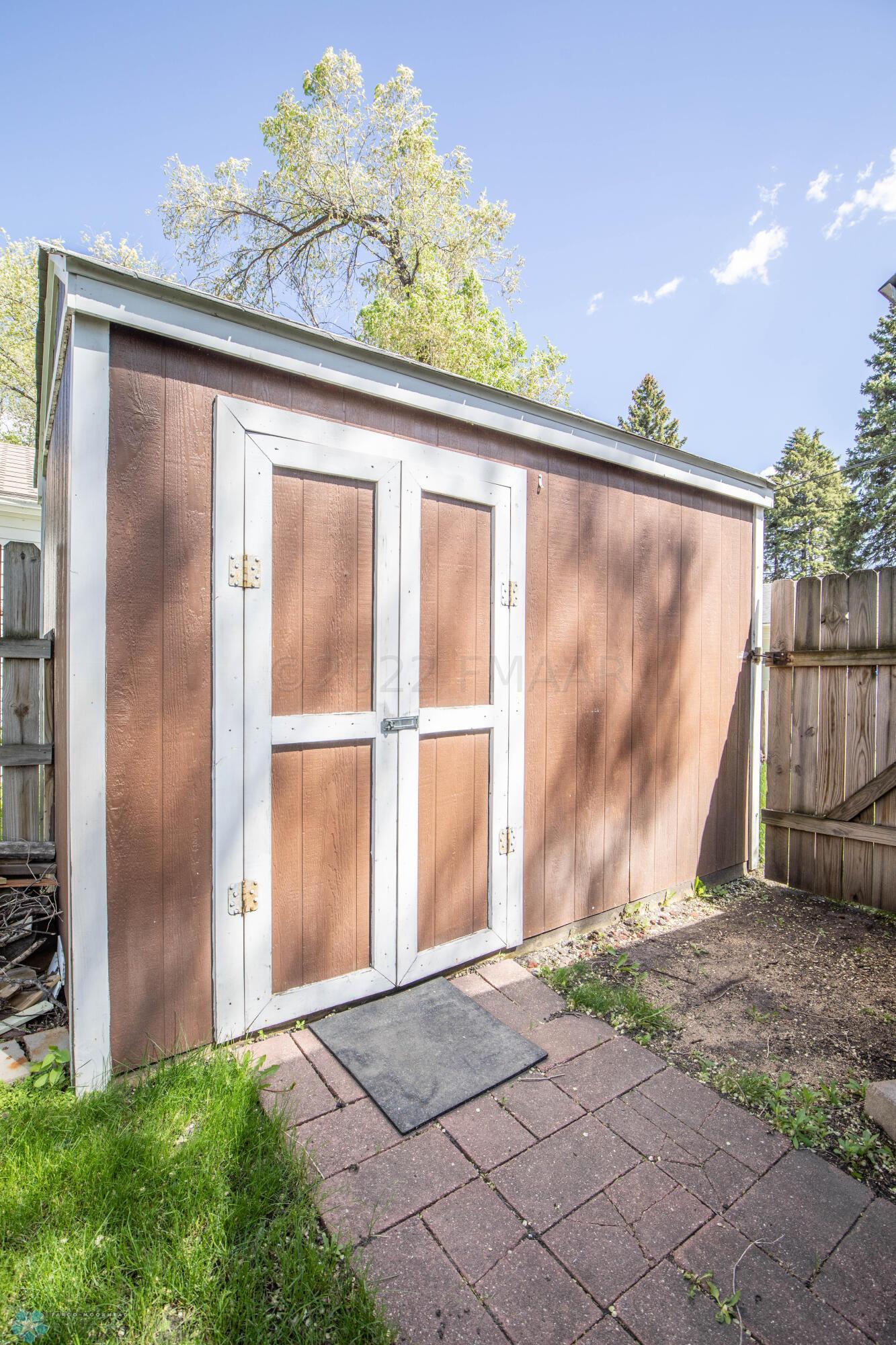 1622 4th Ave S, Fargo