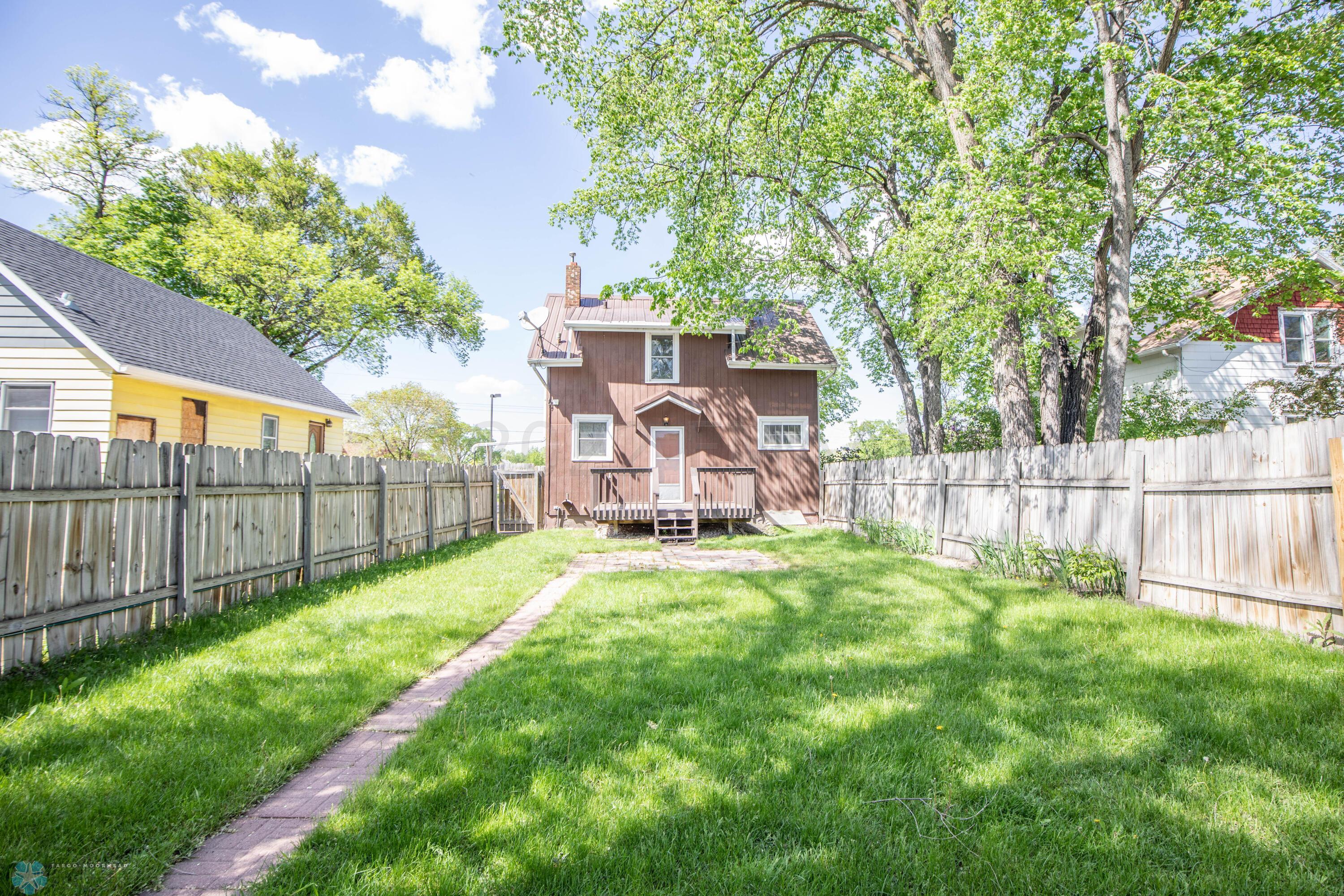 1622 4th Ave S, Fargo