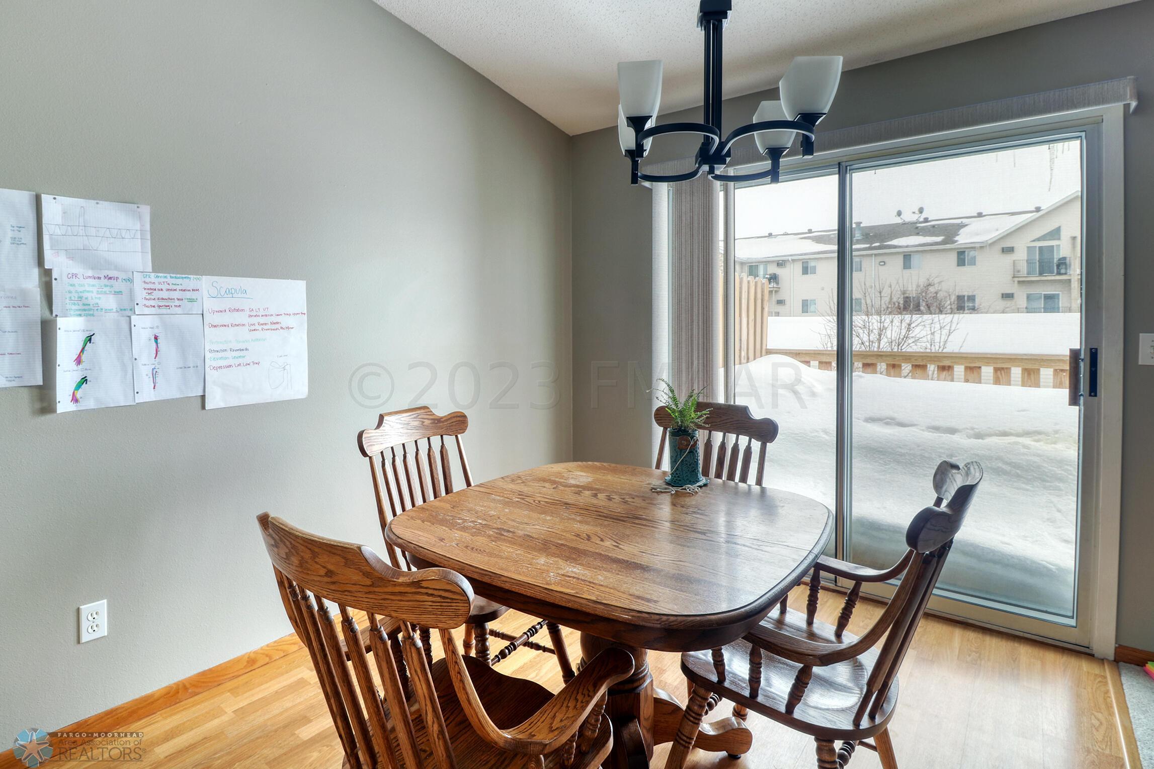 Dining Area1_2