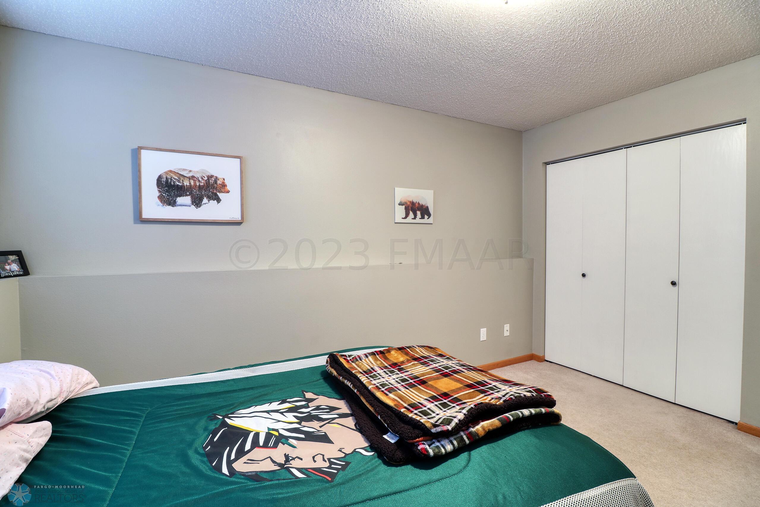 Basement Bedroom1_2