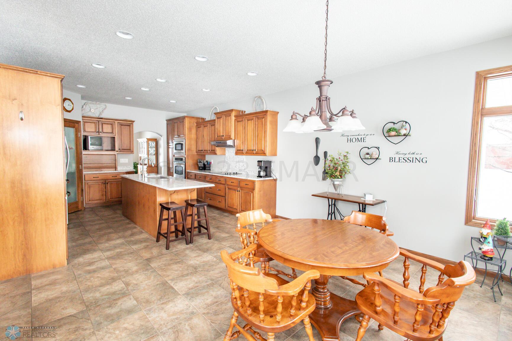 Kitchen/Dining