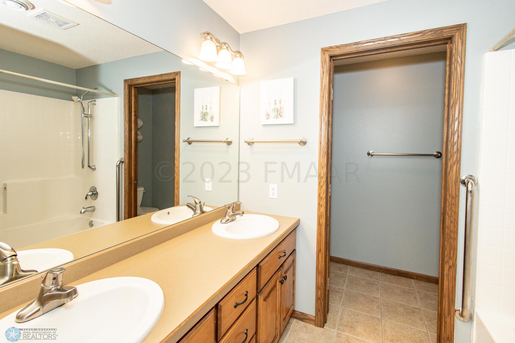Bathroom 4