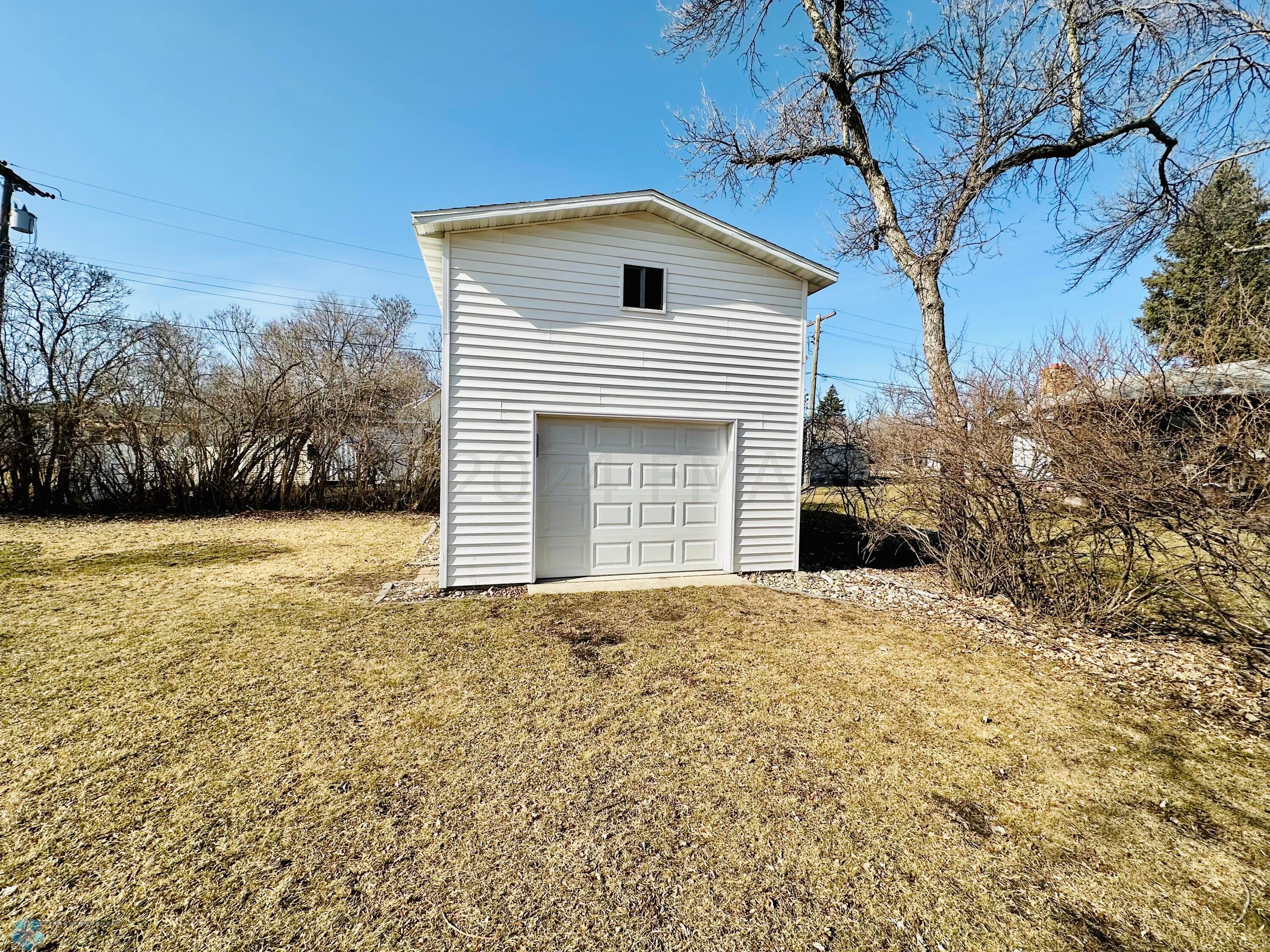 8. Garage