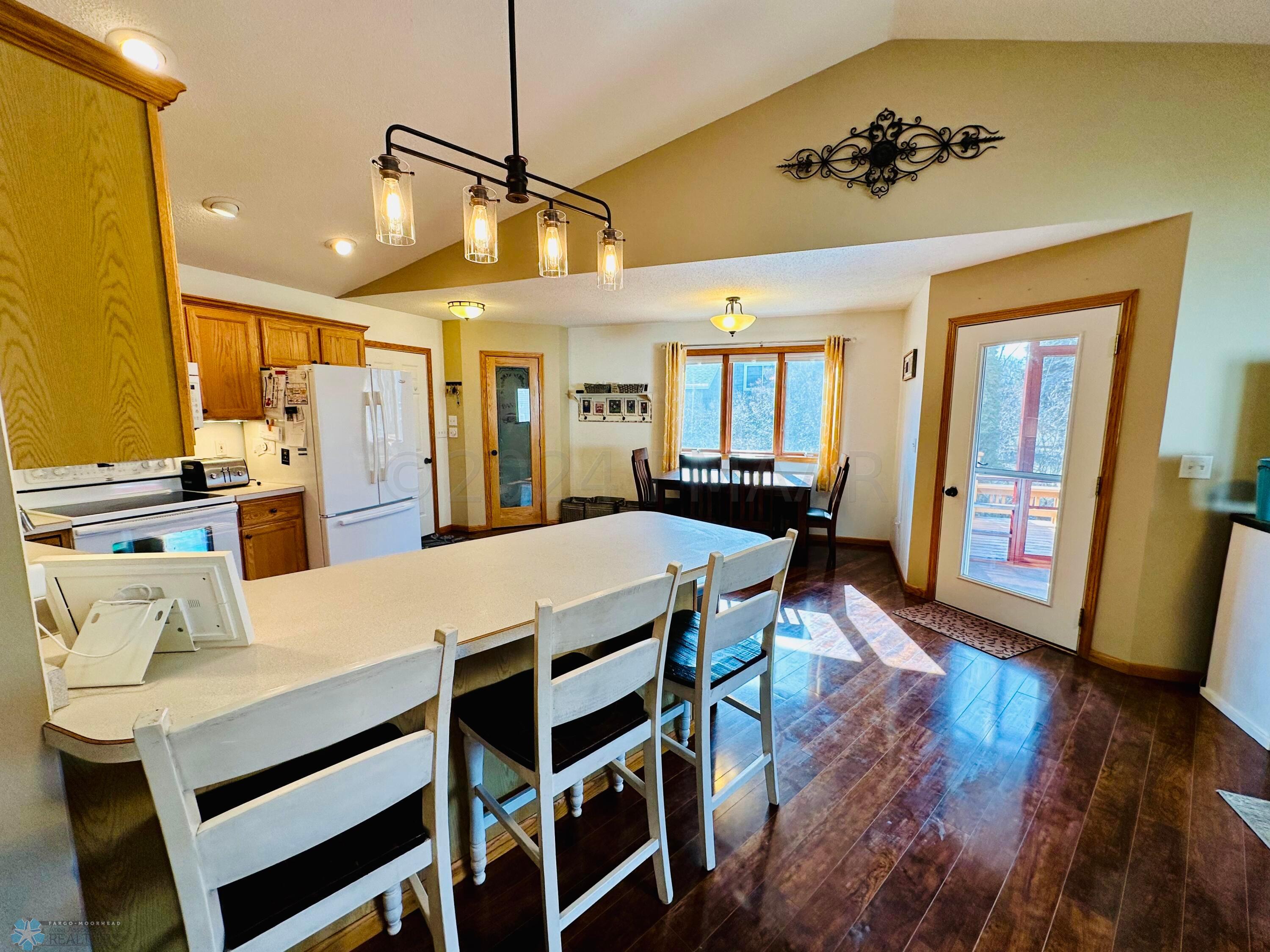 10. Kitchen 2