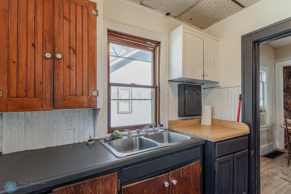 1007 14th St S, Fargo, ND-08