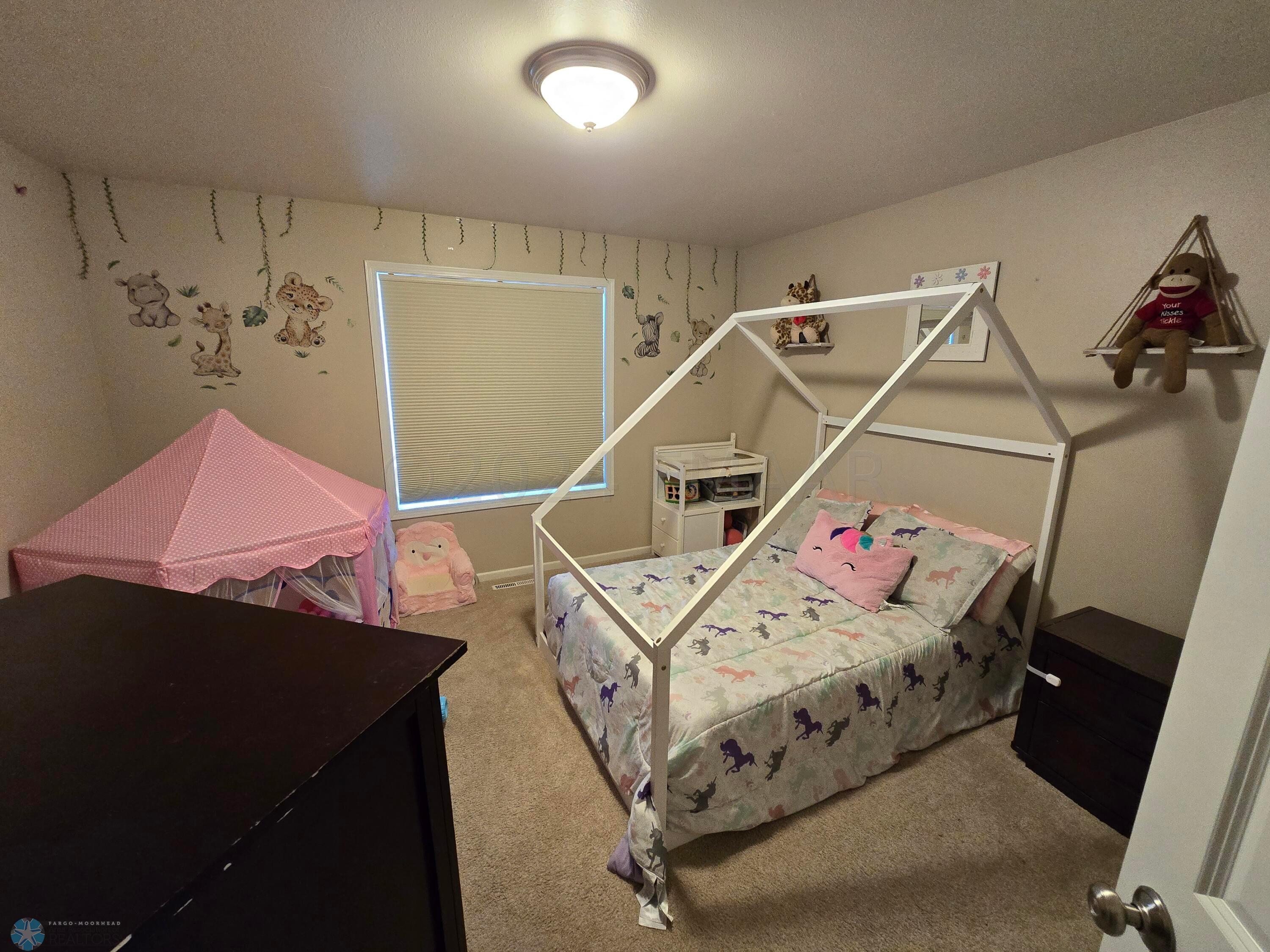 Upper bed 1