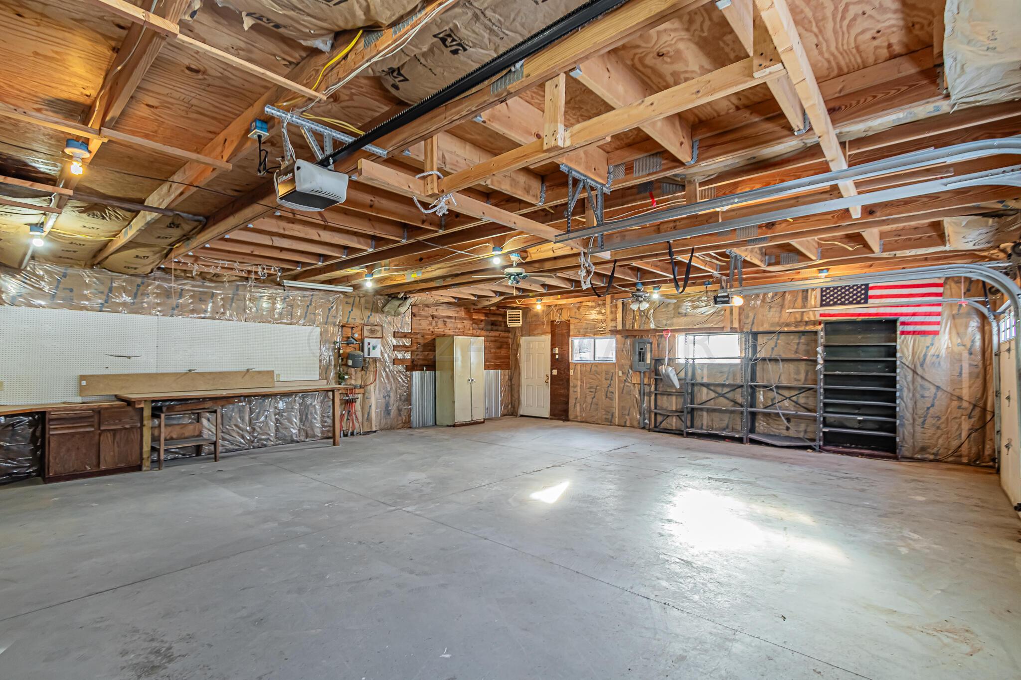 353 Ninth Ave S, Fargo, ND 58103-11