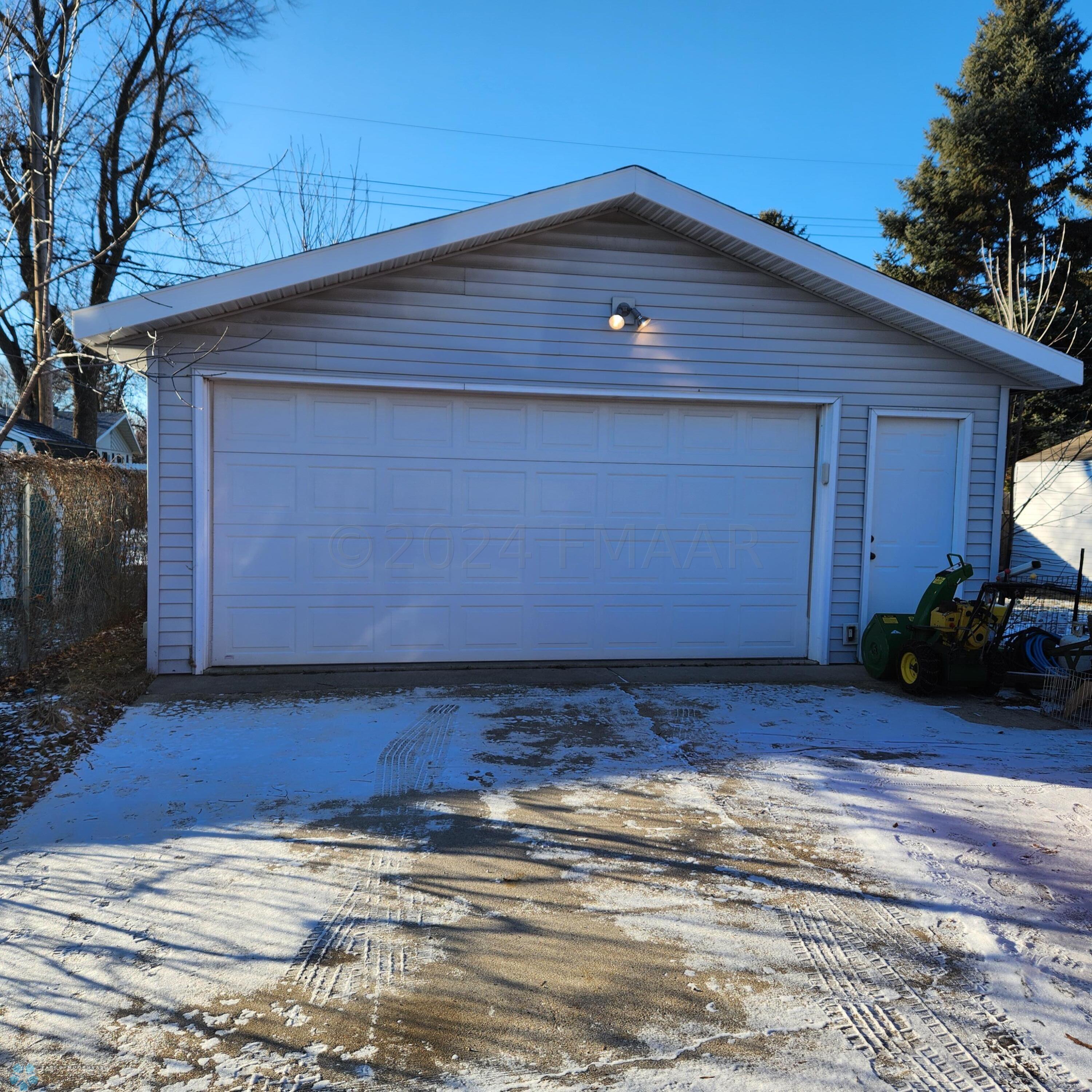 Garage
