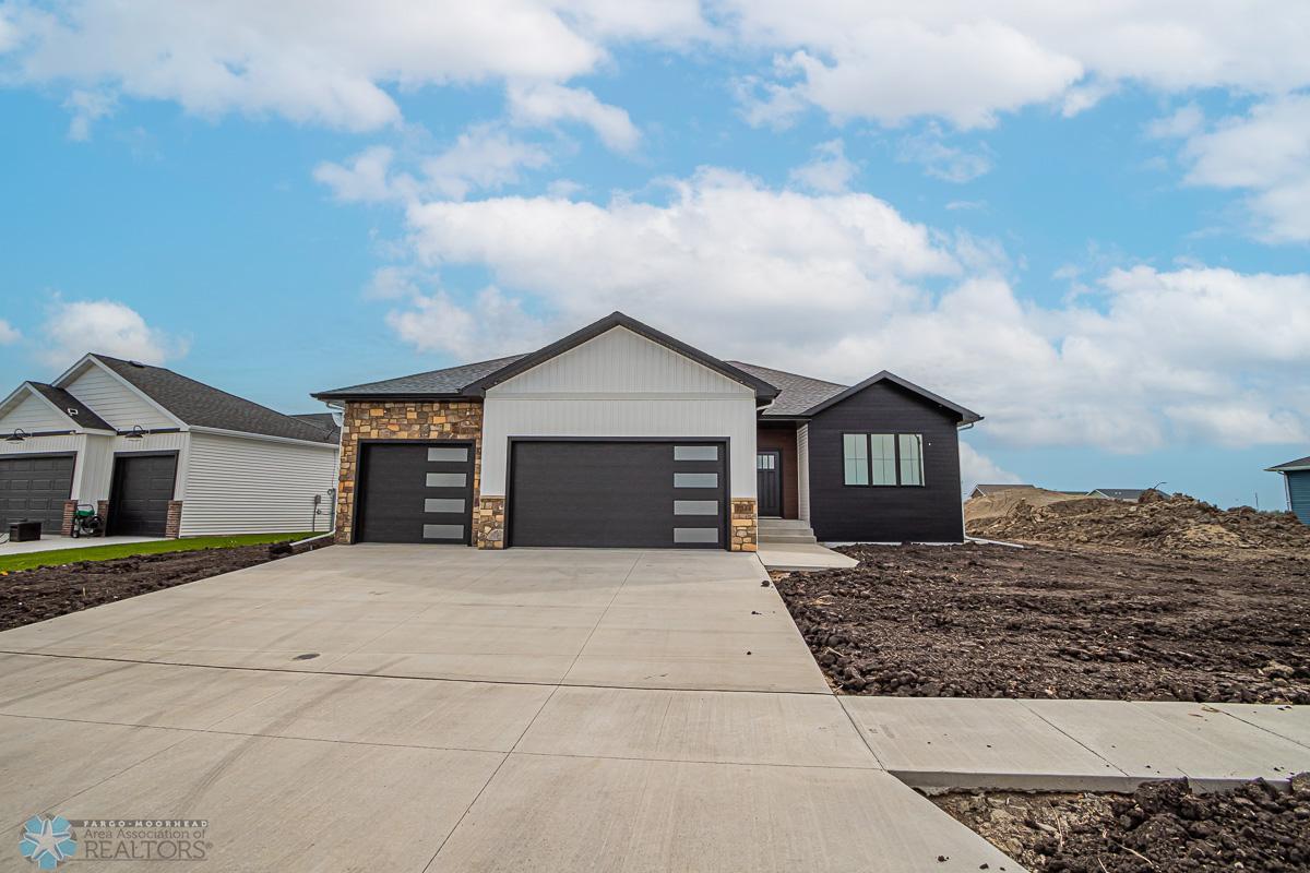 7344 30th St S, Fargo, ND-01.jpg