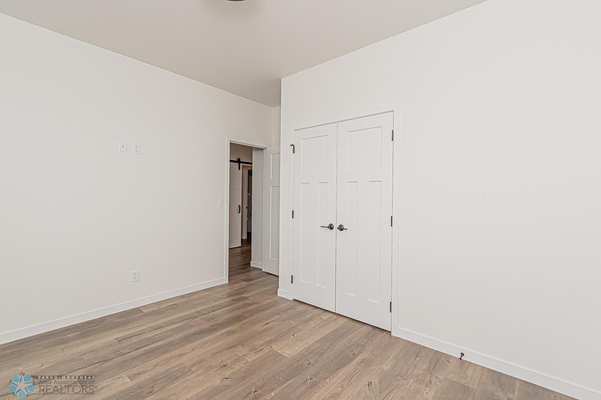 7344 30th St S, Fargo, ND-06.jpg