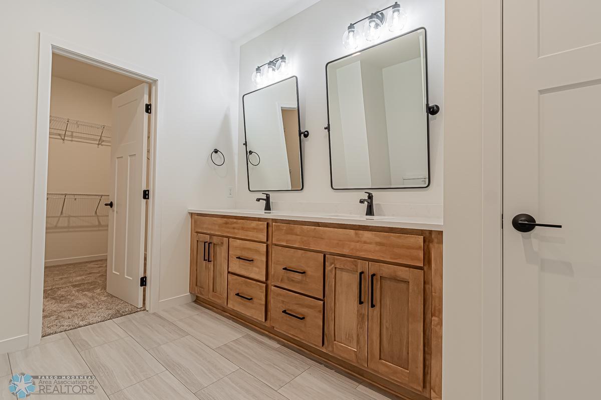 7344 30th St S, Fargo, ND-25.jpg