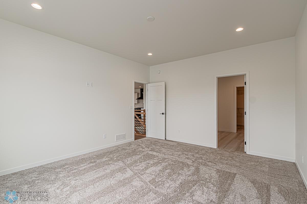 7344 30th St S, Fargo, ND-22.jpg