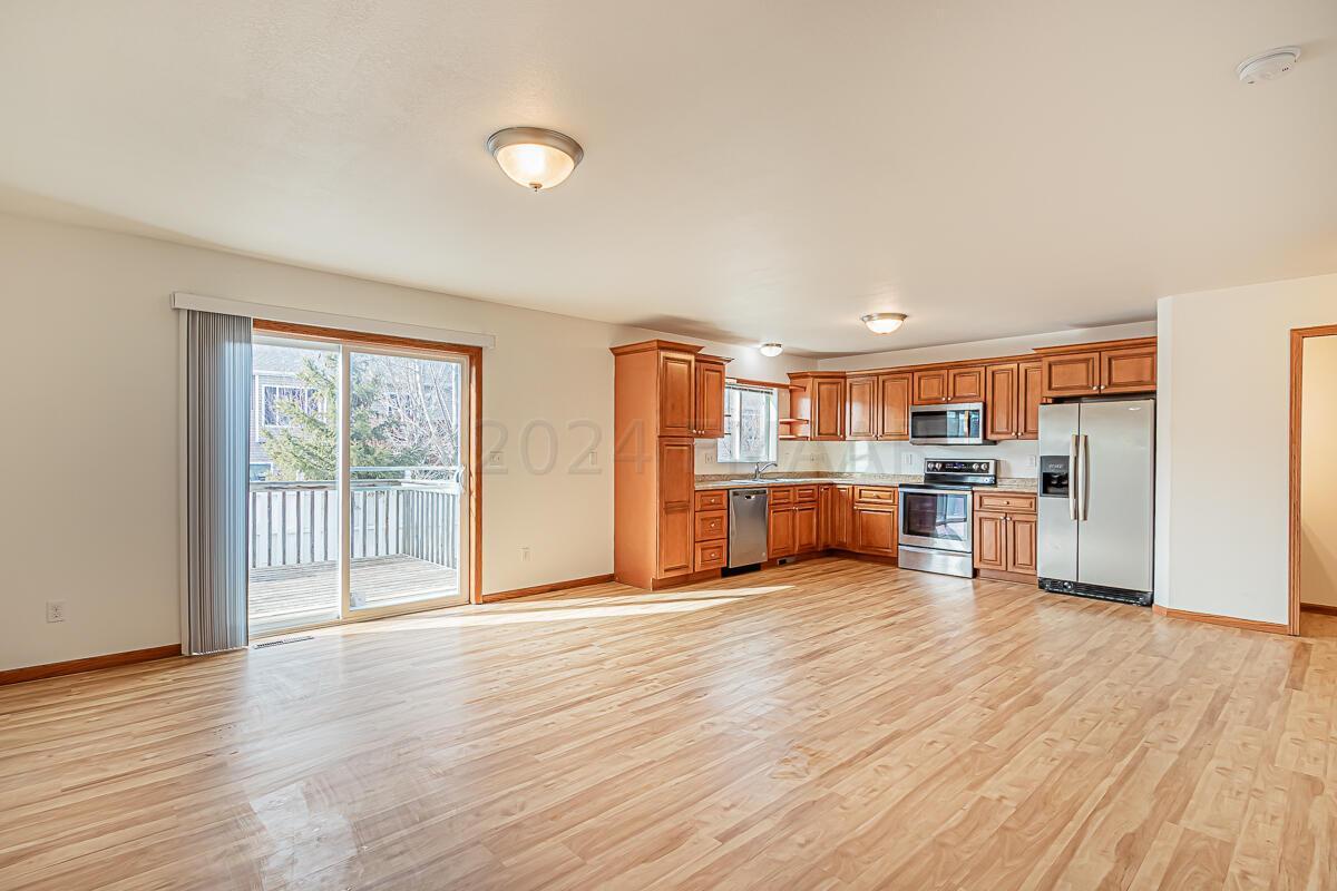 4233 51st St S Fargo, ND-32