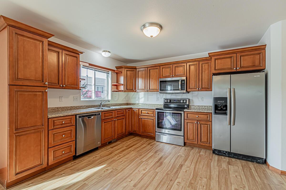4233 51st St S Fargo, ND-26