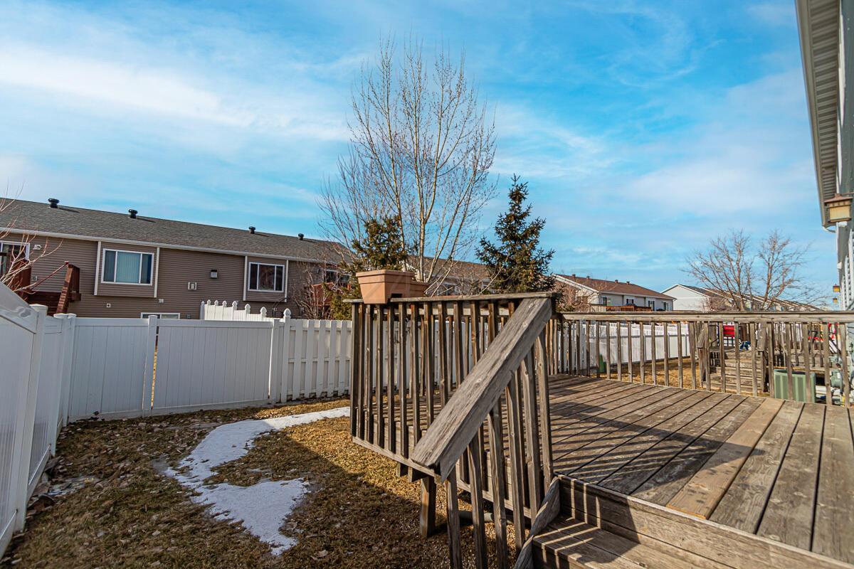 4233 51st St S Fargo, ND-20
