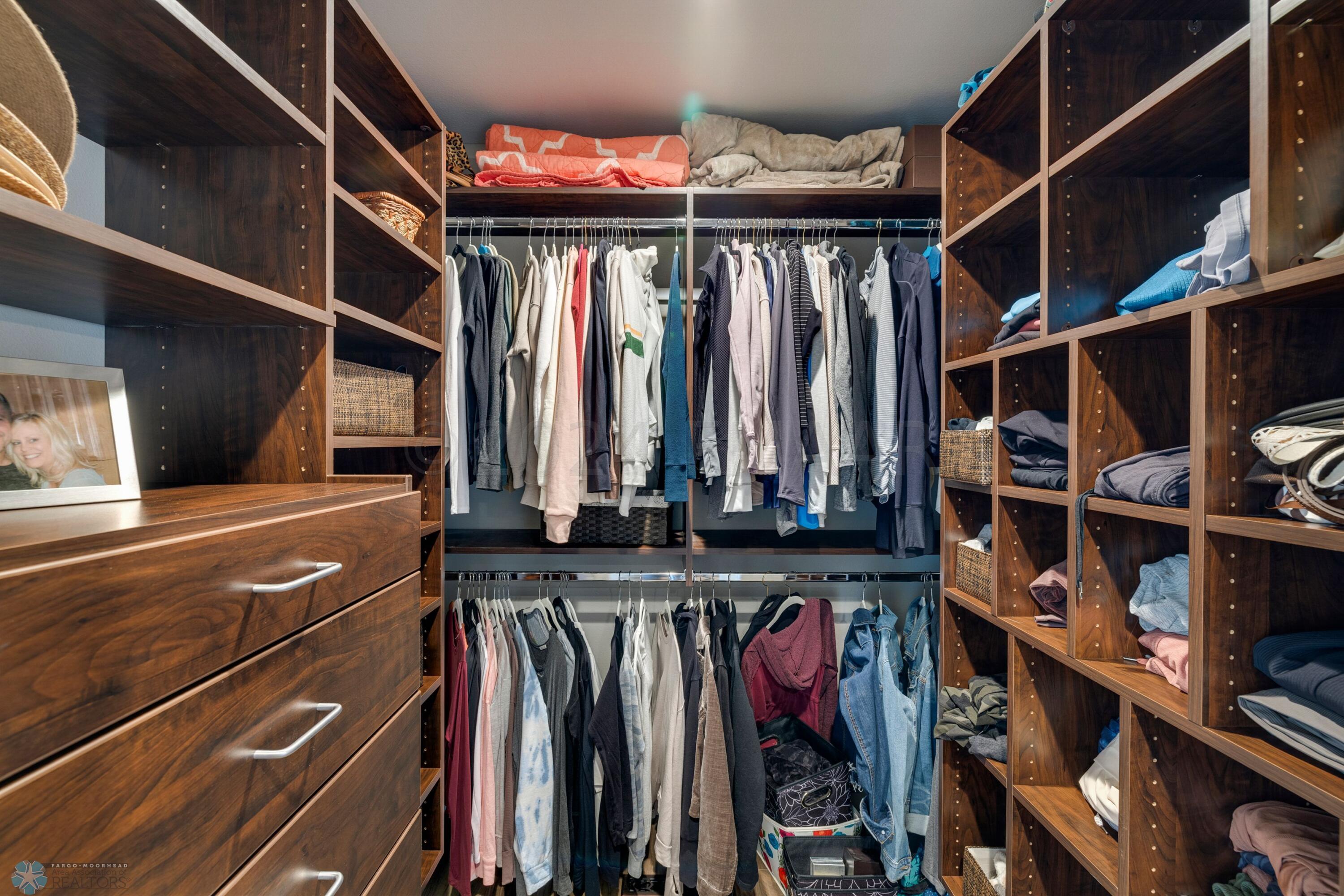 Master Closet 2