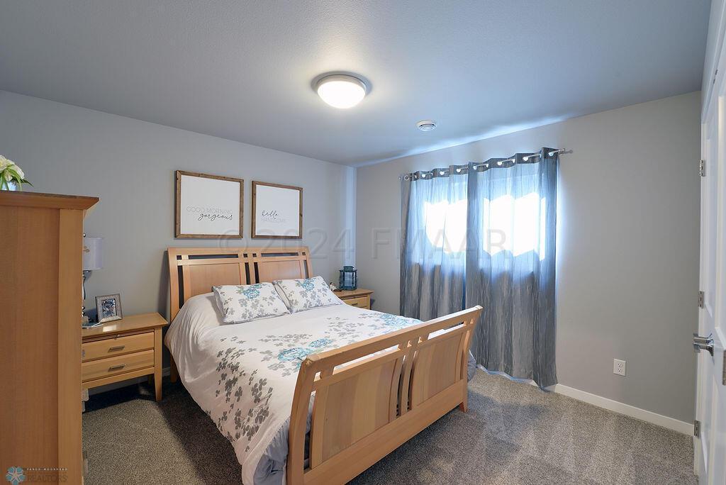 RCS_1052
