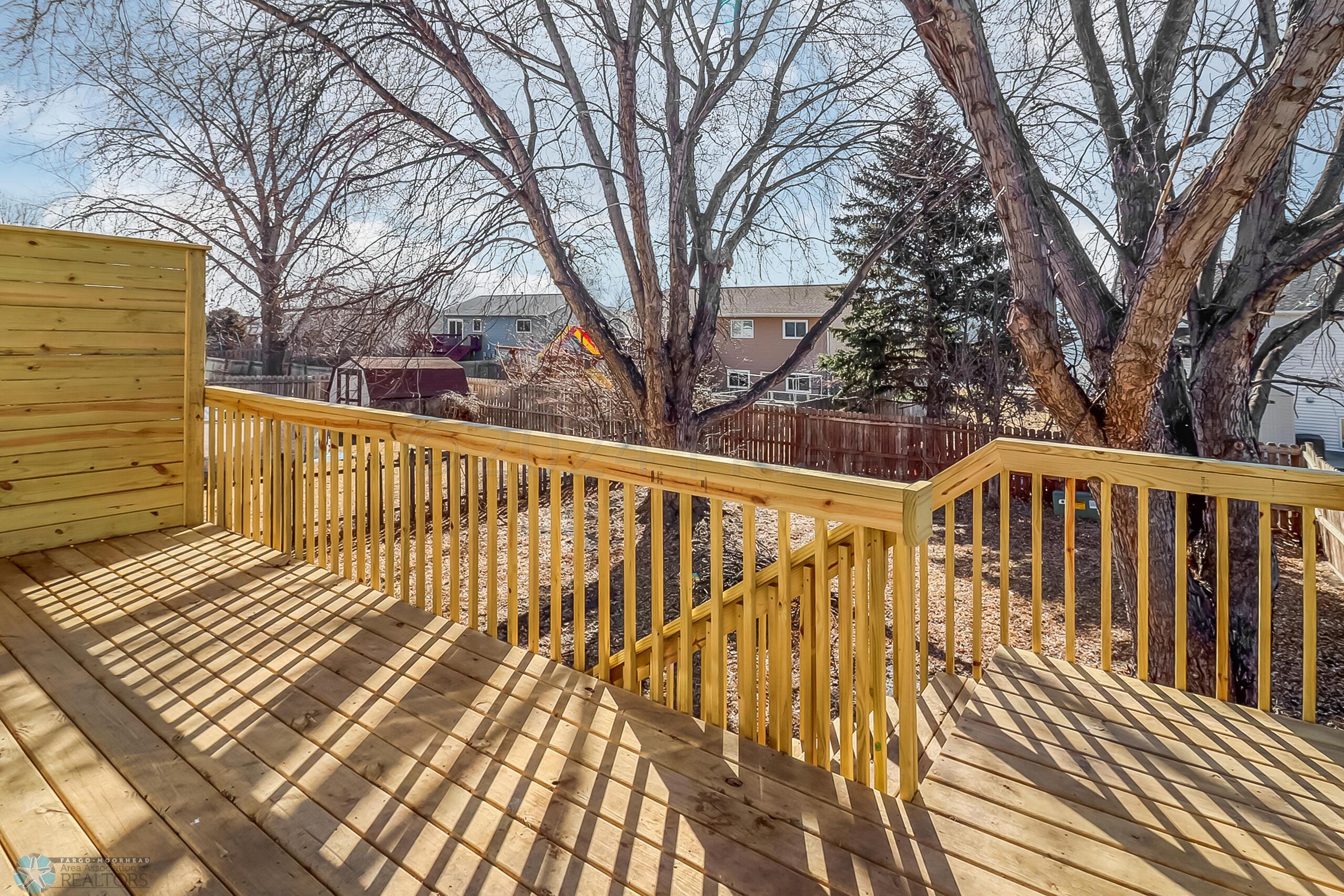Backyard_Deck1_1