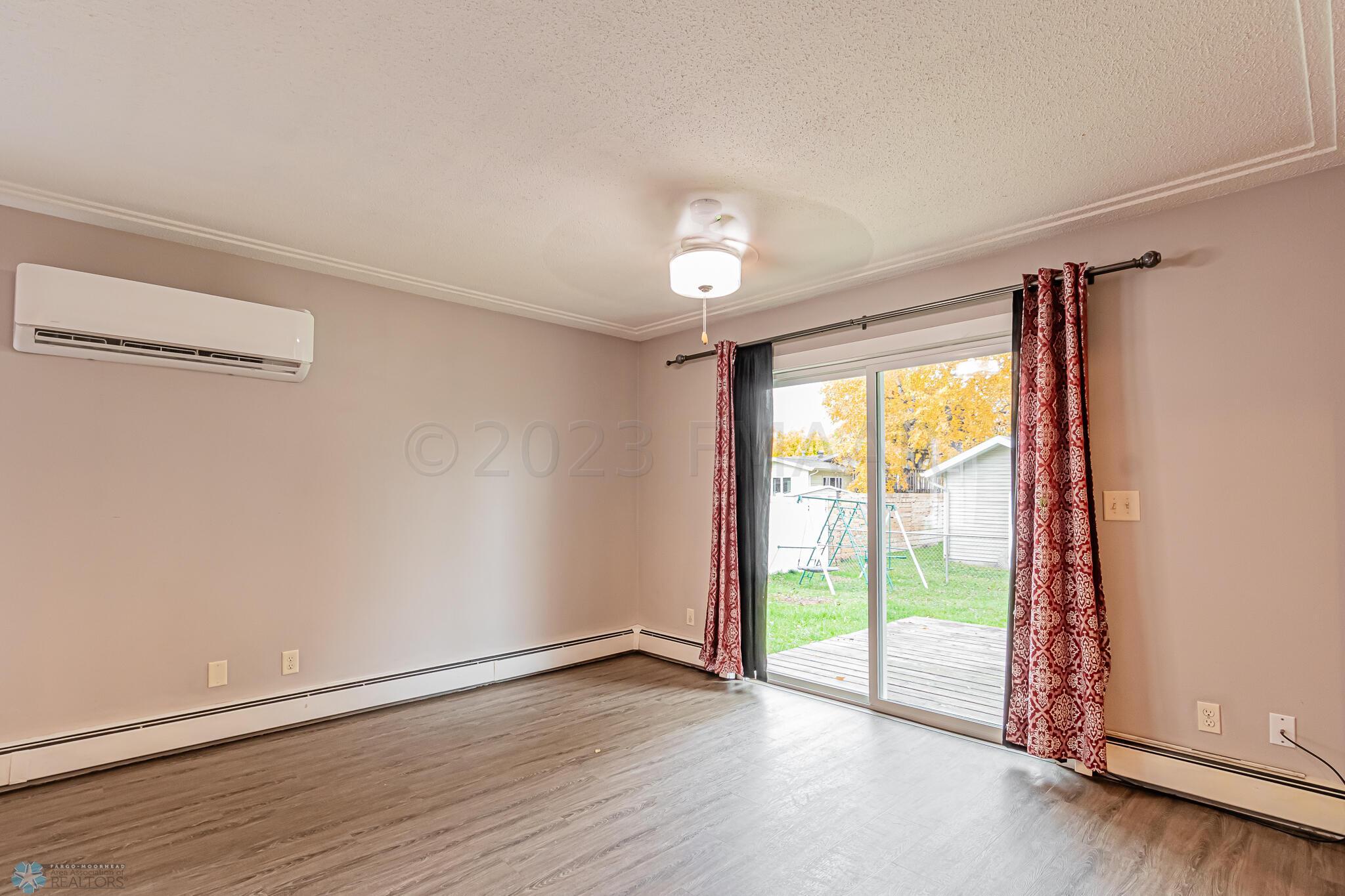 213 FOREST Avenue N, Fargo, ND 58102-21
