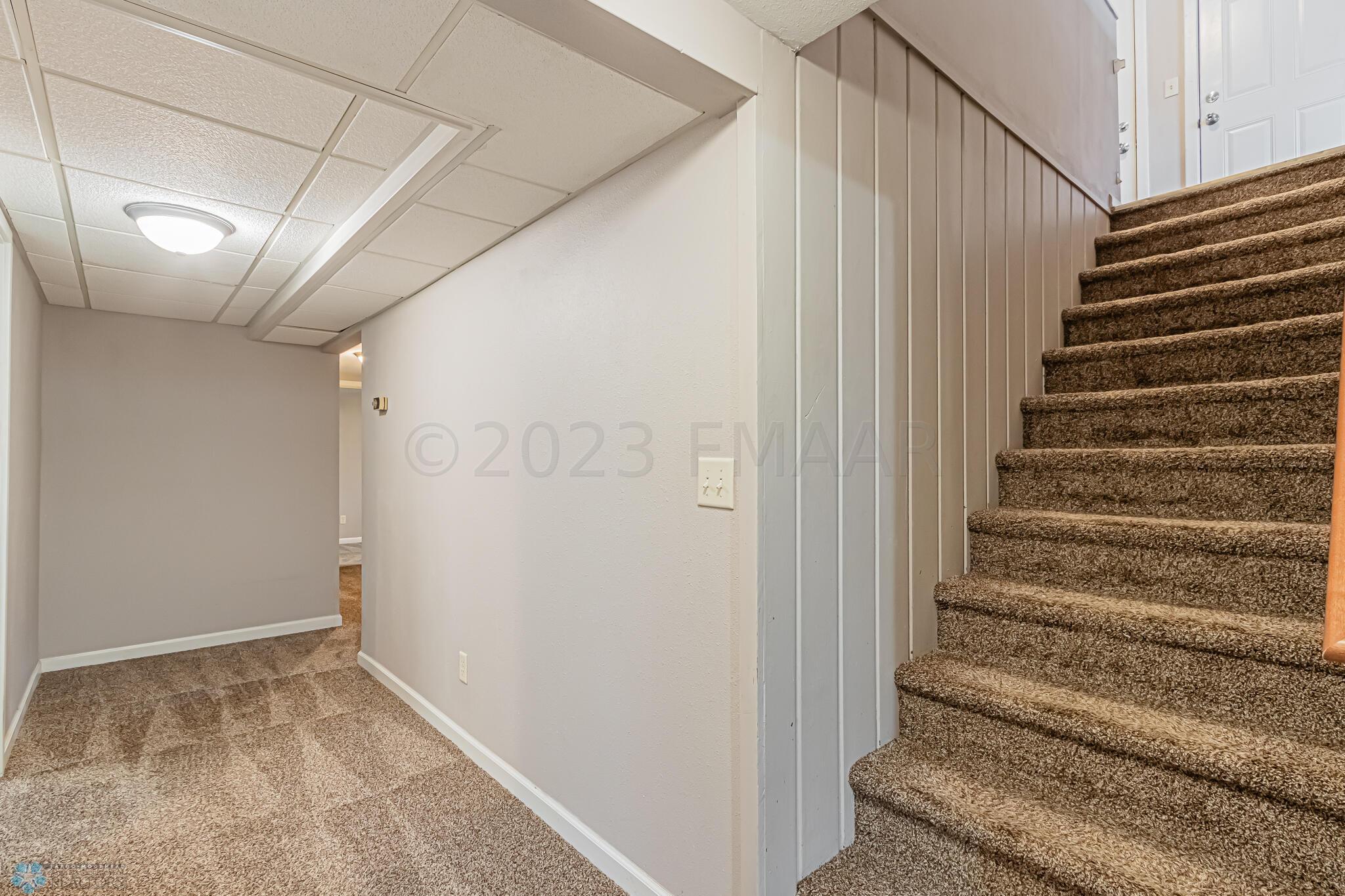 213 FOREST Avenue N, Fargo, ND 58102-25