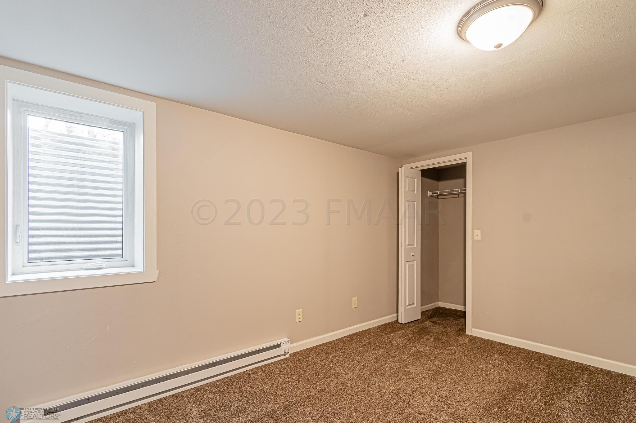 213 FOREST Avenue N, Fargo, ND 58102-28