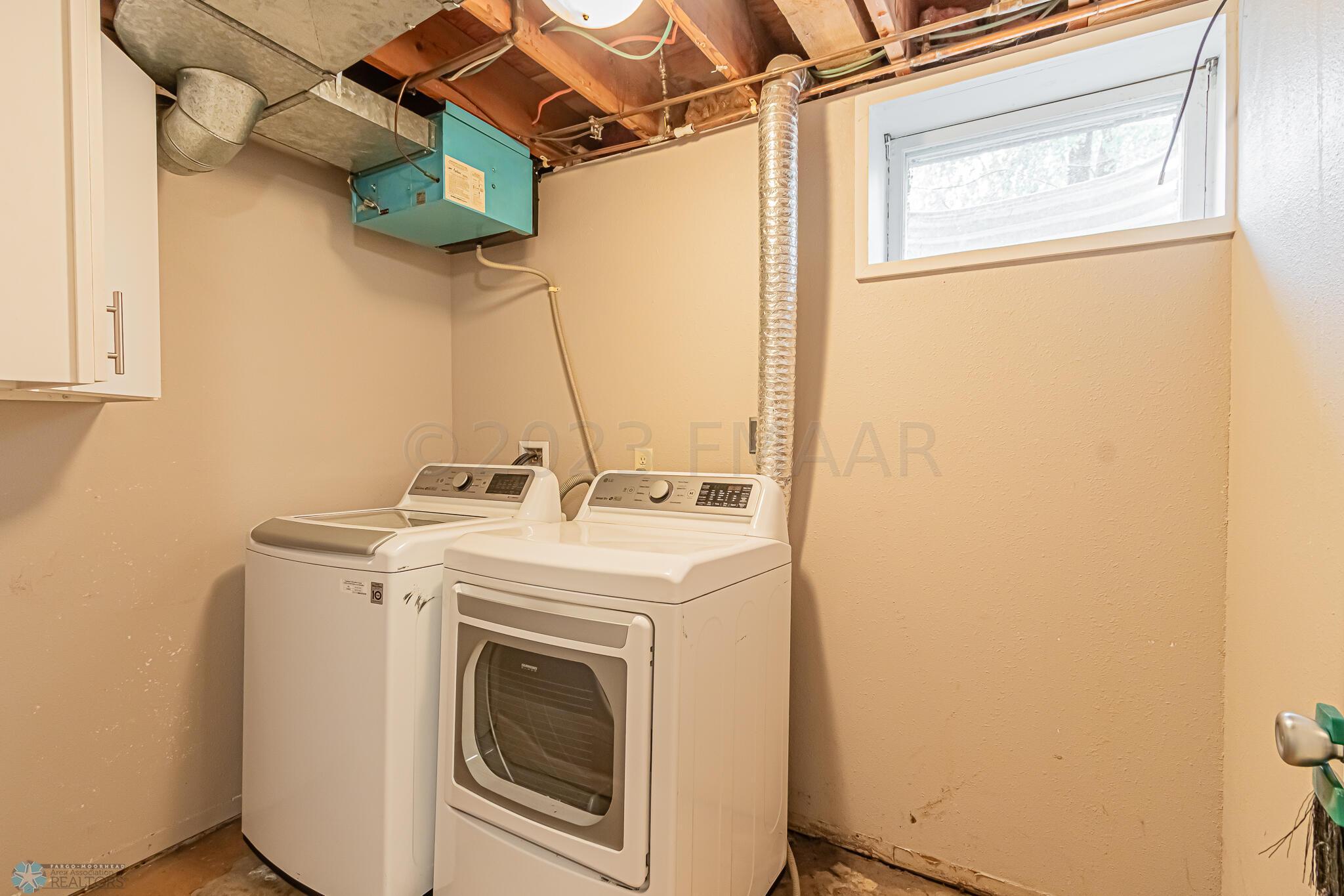 213 FOREST Avenue N, Fargo, ND 58102-26