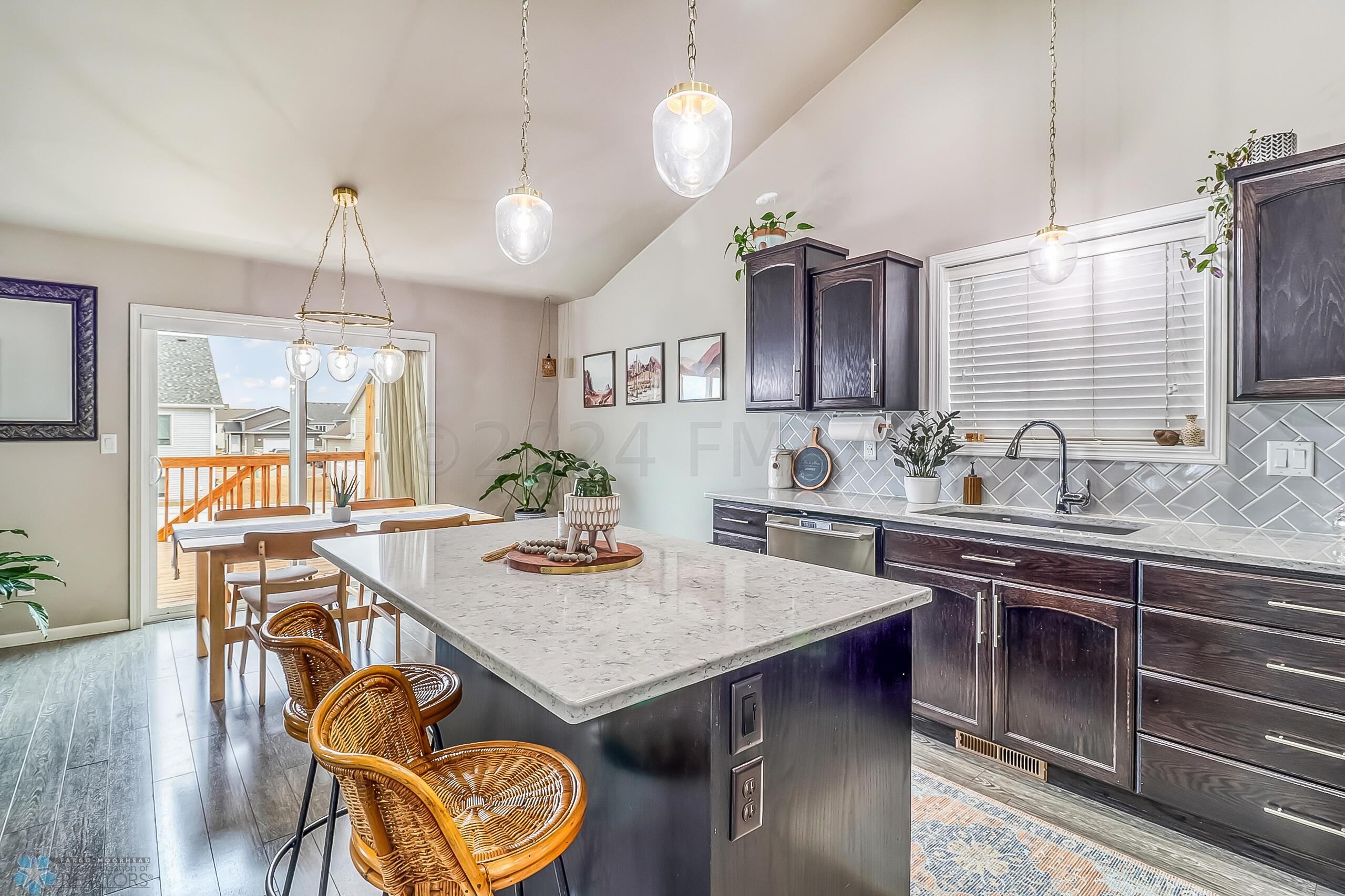 14Kitchen1_1