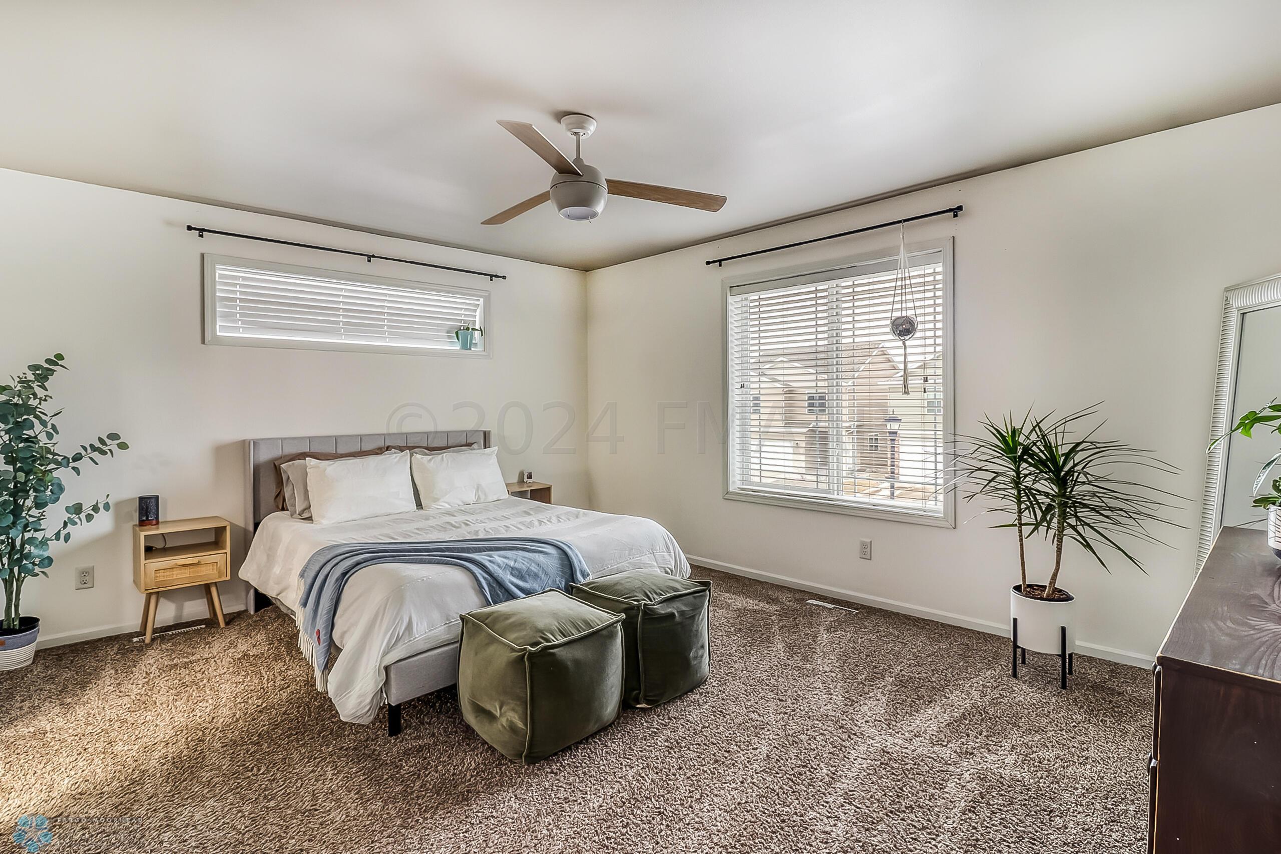 30Primary Bedroom1_1