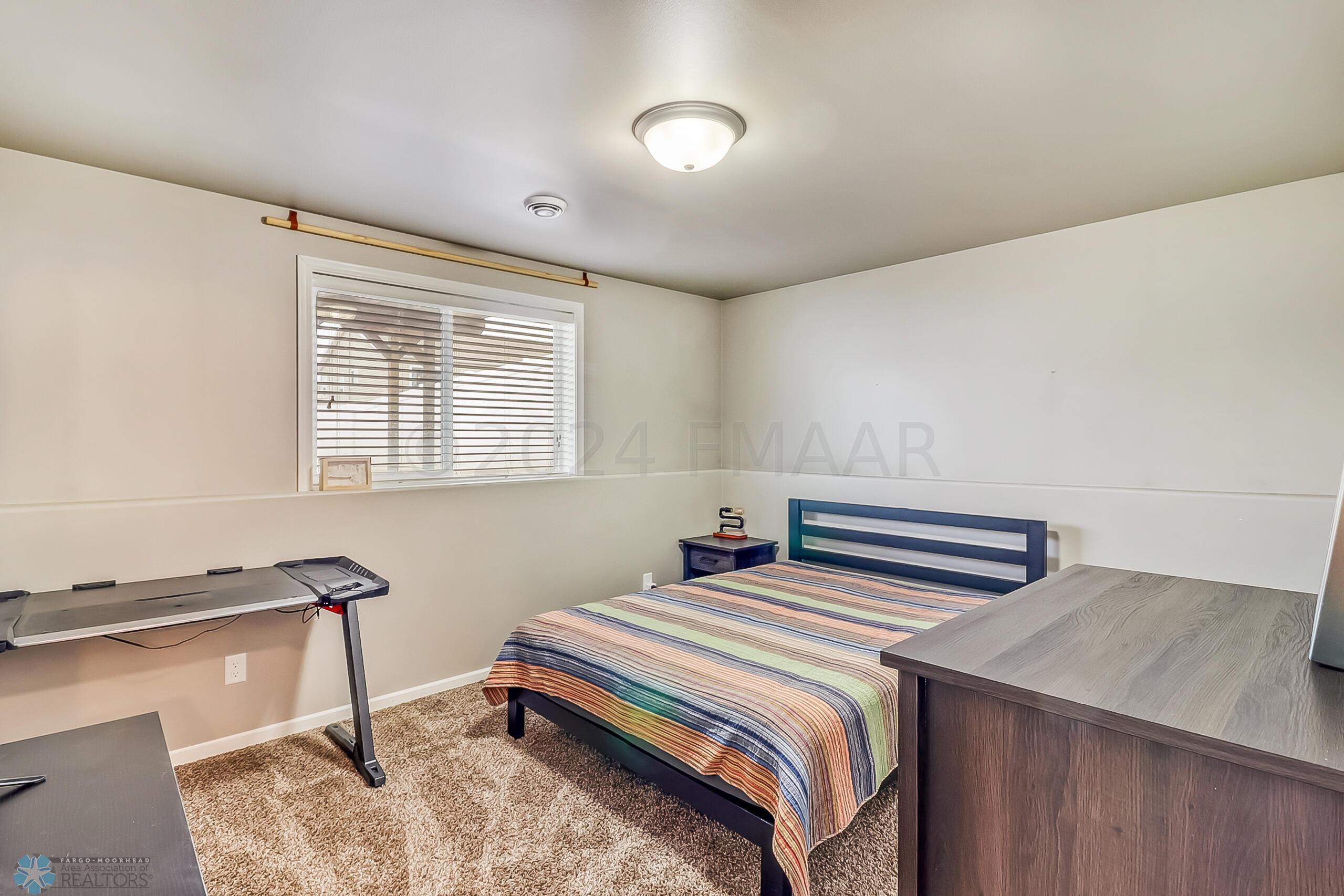 42Basement Bedroom1_1