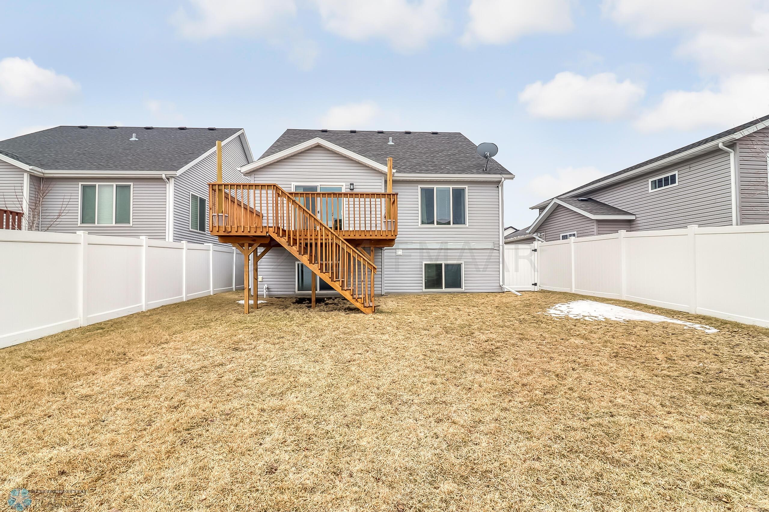 Backyard1_2
