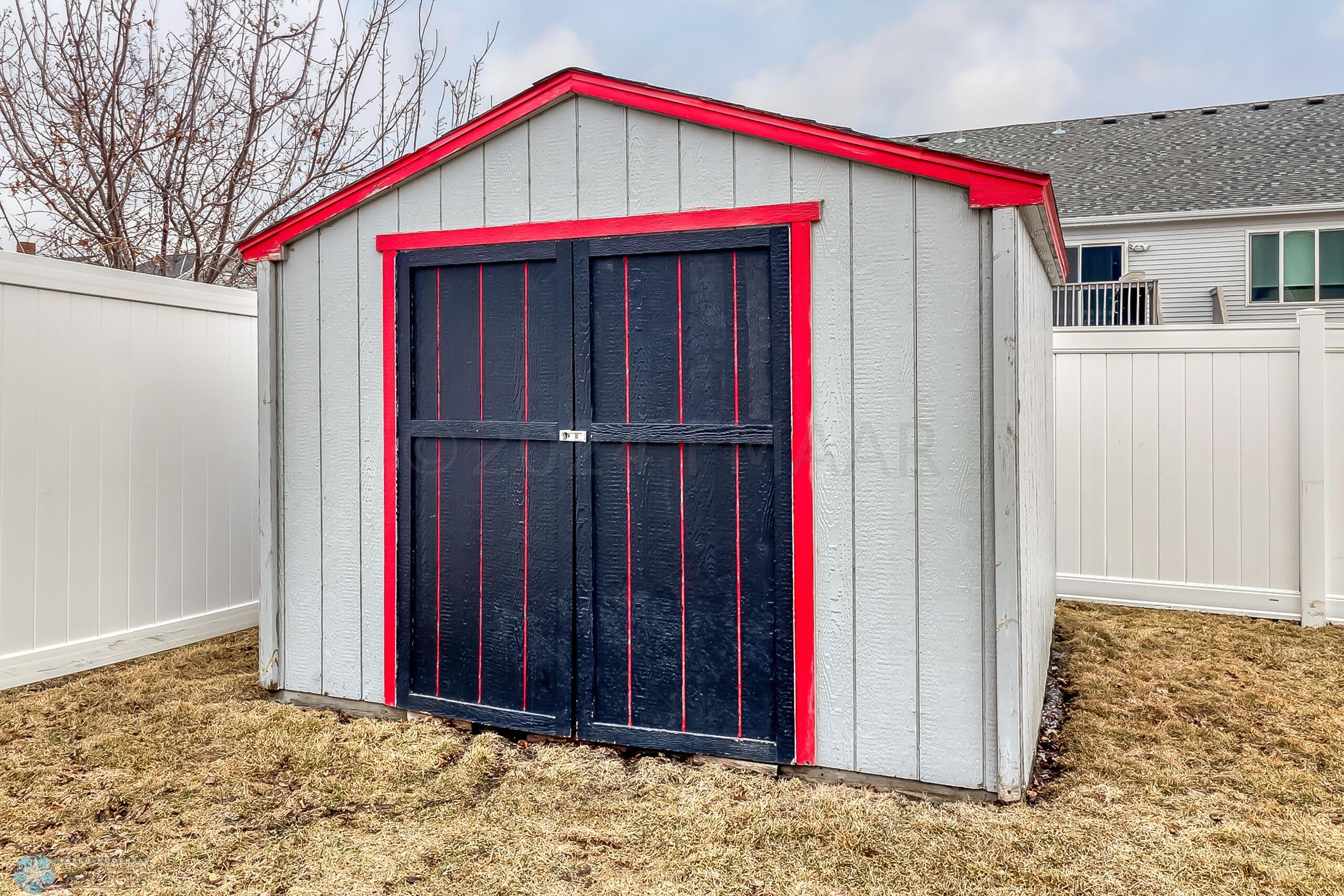 Backyard_shed