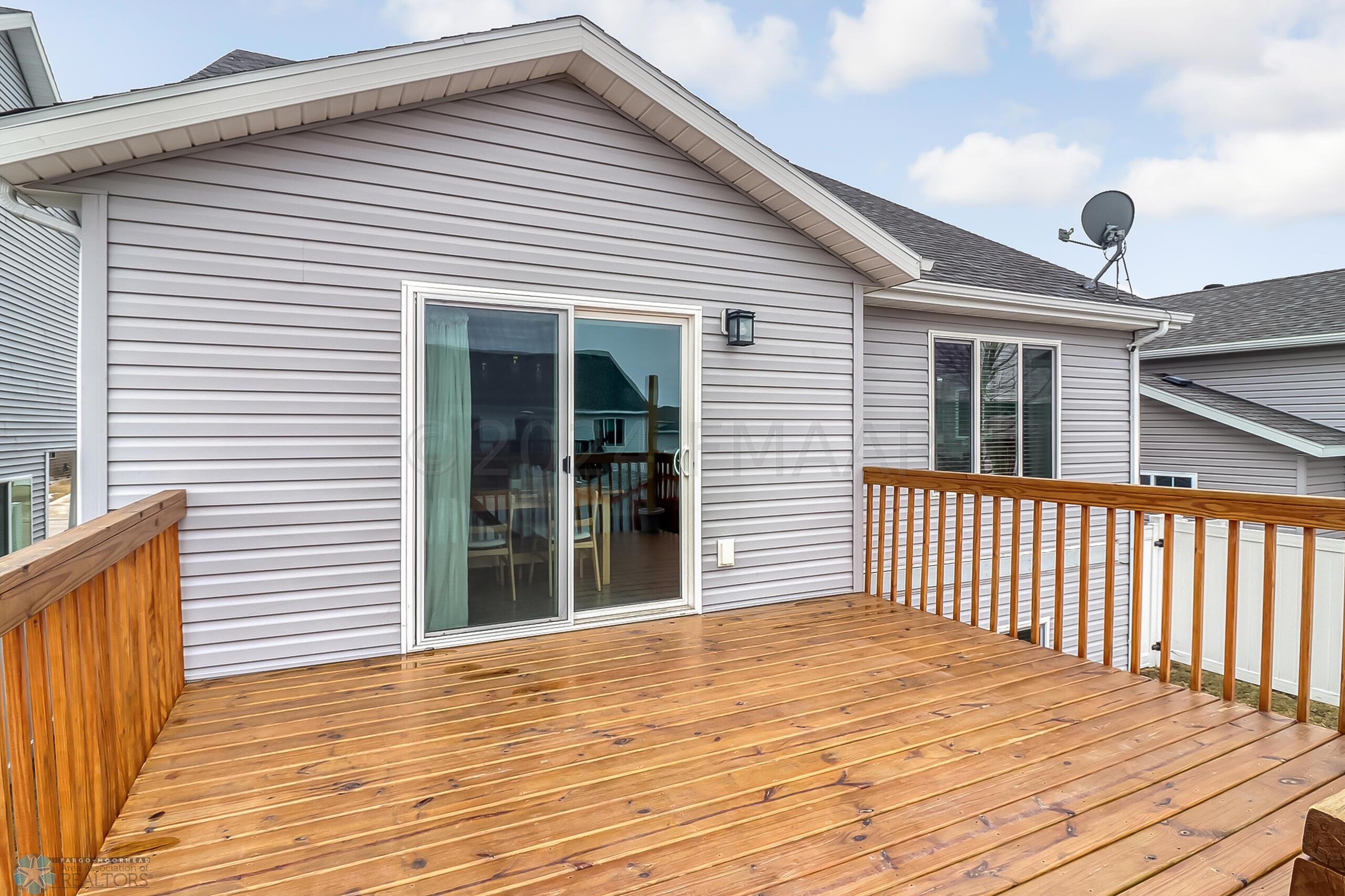 Backyard_deck1_1