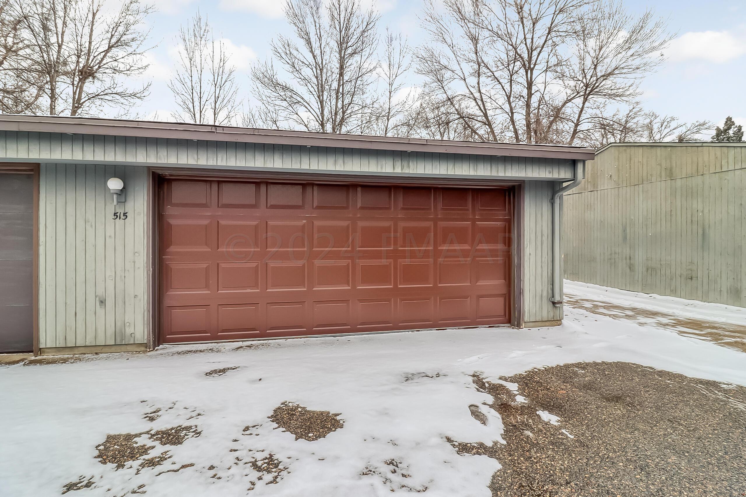 Garage_exterior1_1