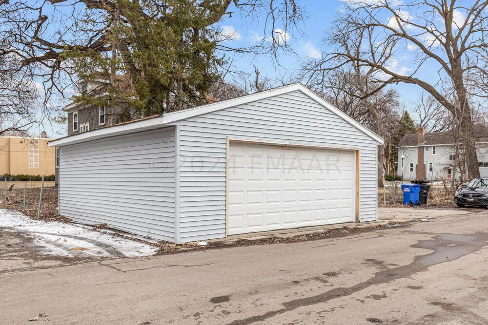 Garage