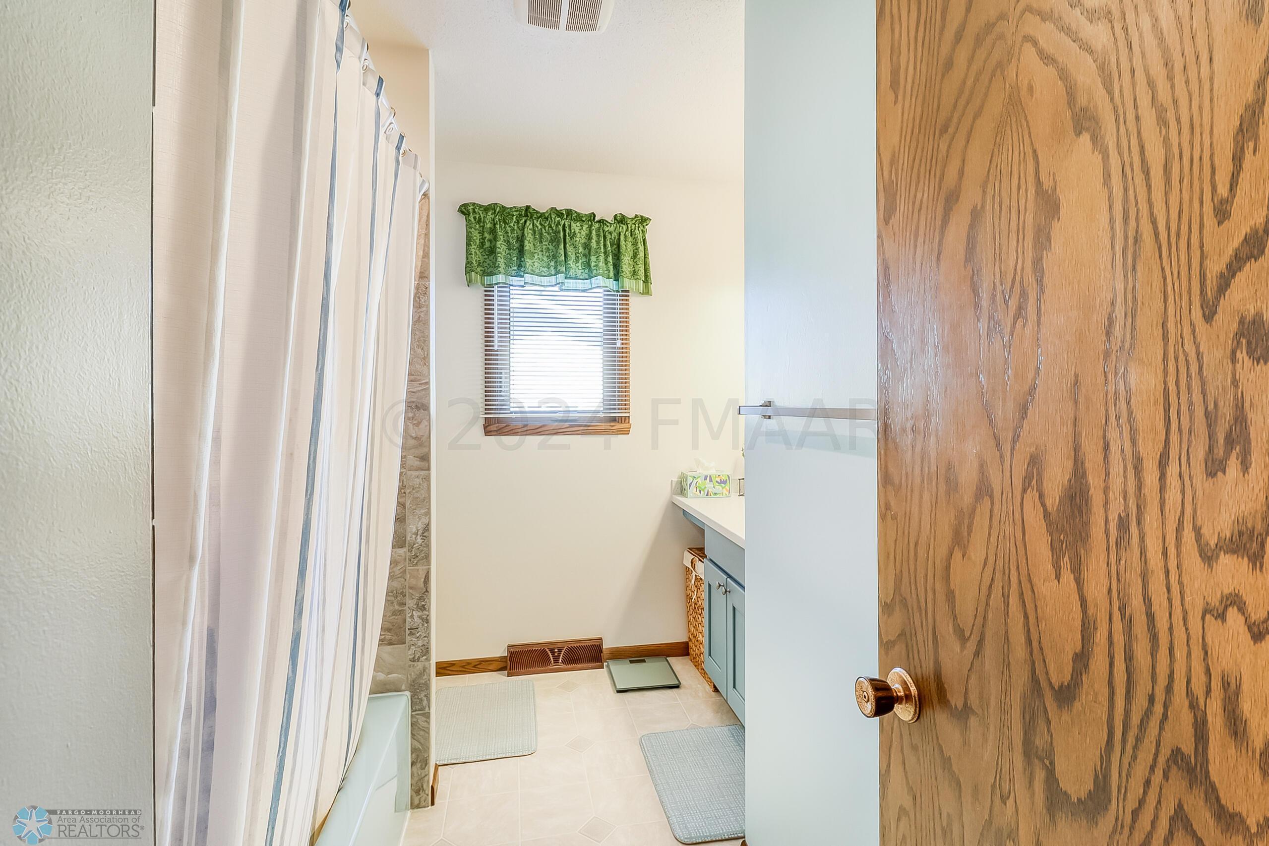 Bathroom1_0