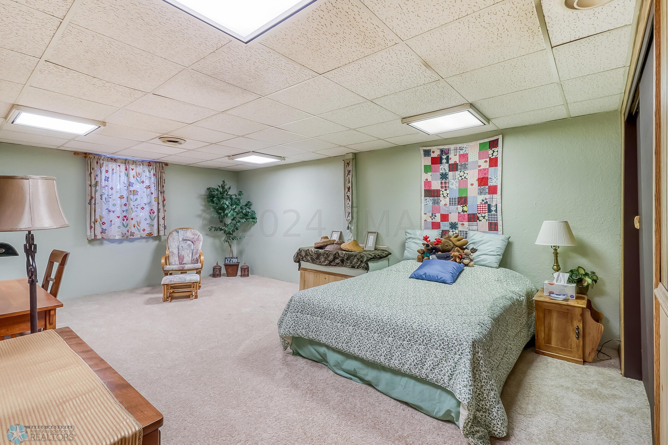 Basement Bedroom1_1