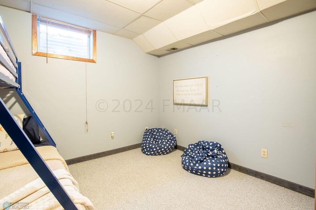 2710_22ND_ST_S-31