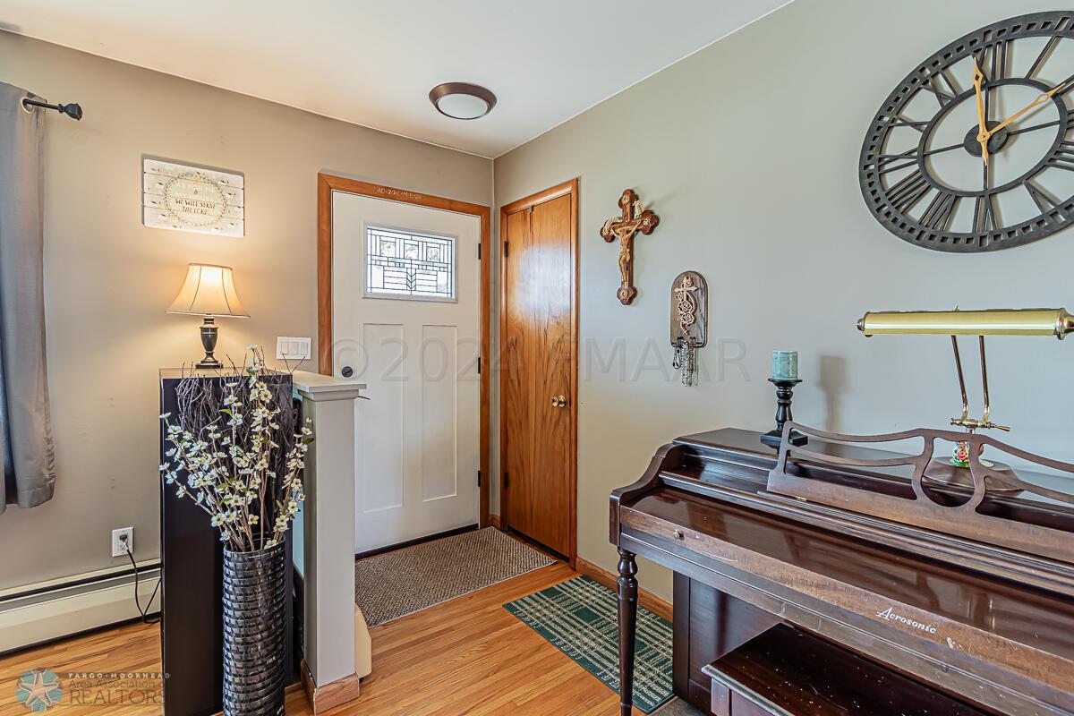 3017 9th St NFargo, ND 58102-02