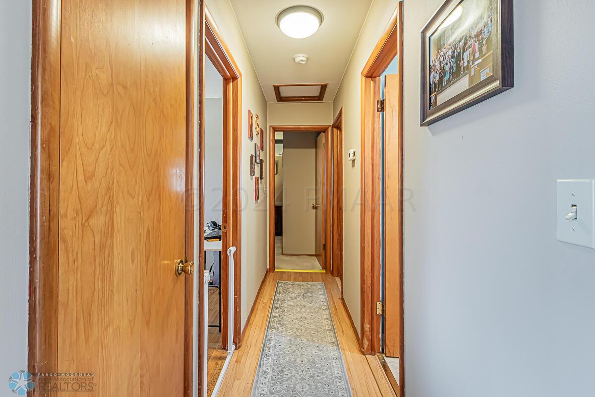 3017 9th St NFargo, ND 58102-18