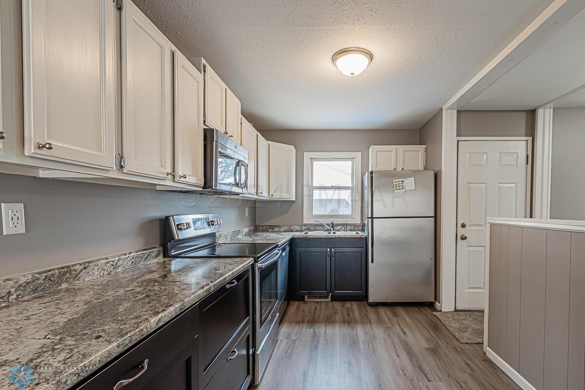 409 23 Avenue N, Fargo, ND 58102-10