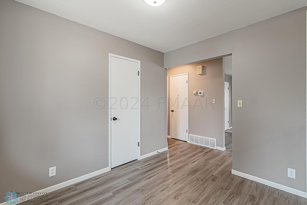 409 23 Avenue N, Fargo, ND 58102-14