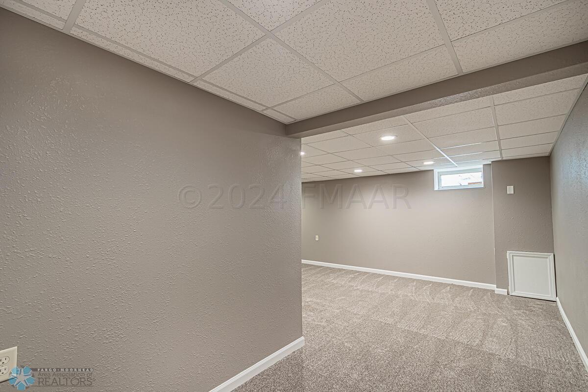 409 23 Avenue N, Fargo, ND 58102-23