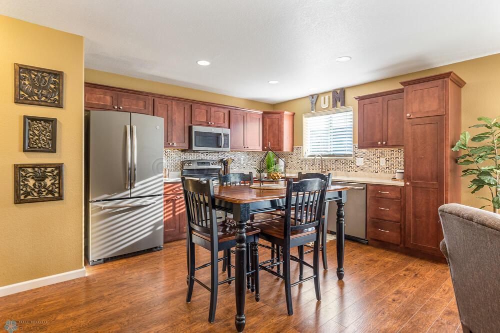 Kitchen/Dining Area