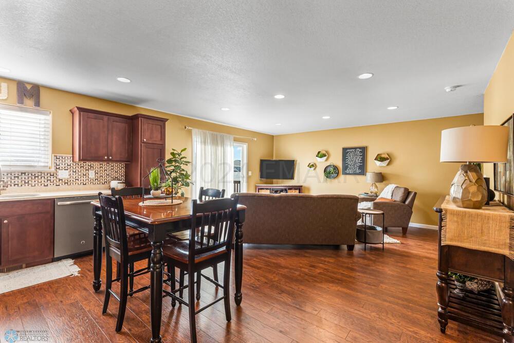Kitchen/Dining Area