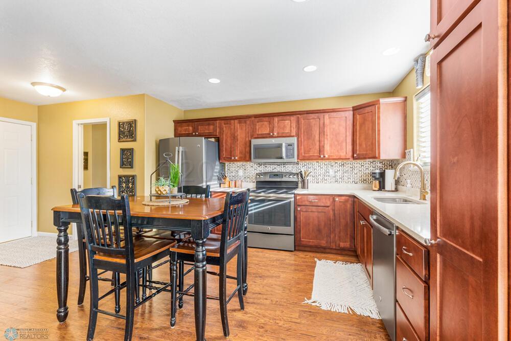 Kitchen/Dining Area