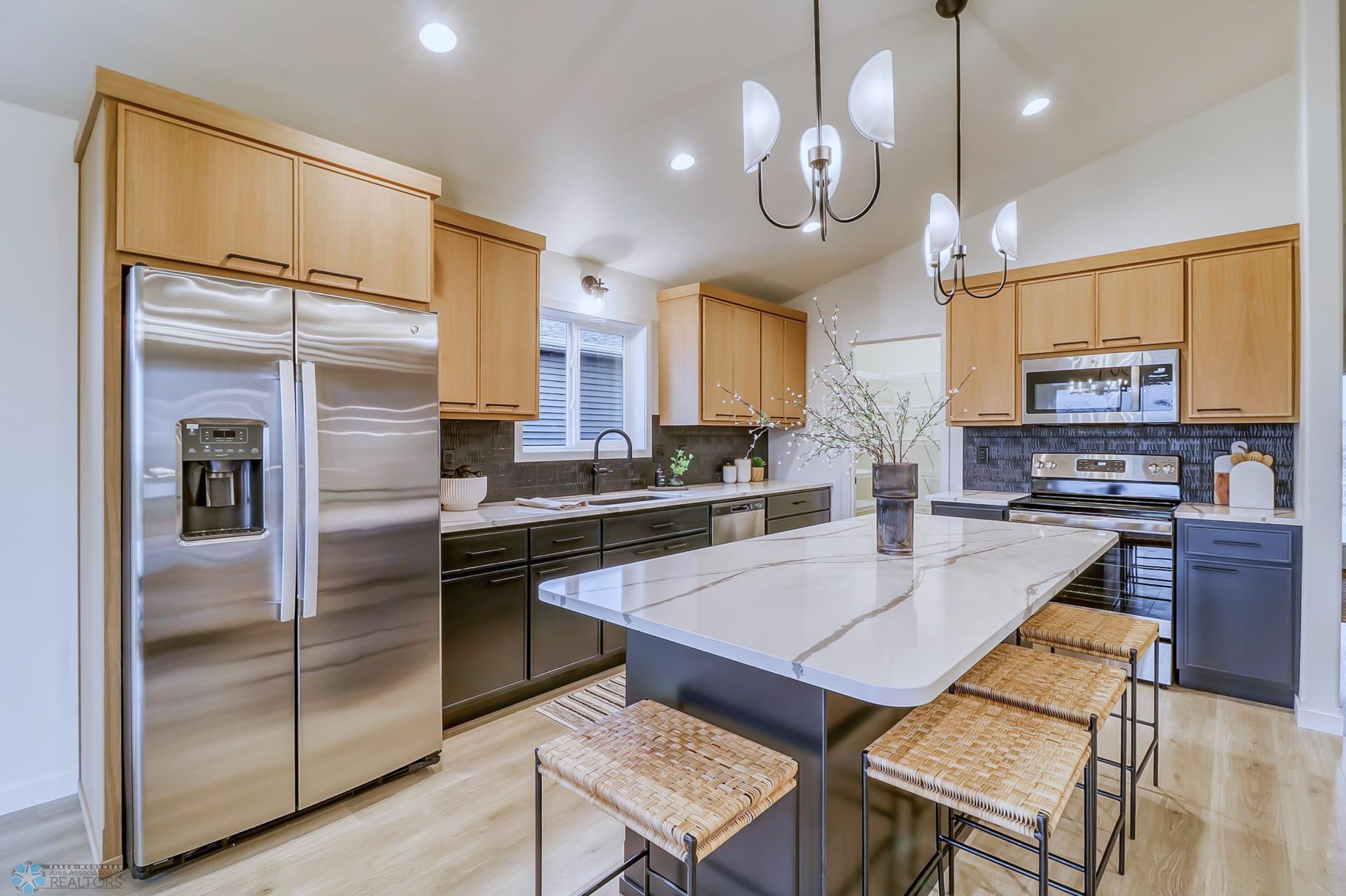Kitchen1_2.jpg