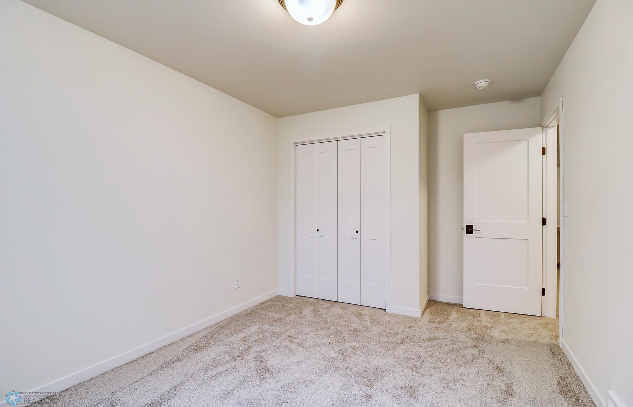 Basement Bedroom2_2.jpg