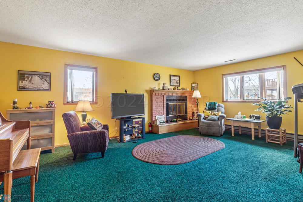 Home-15